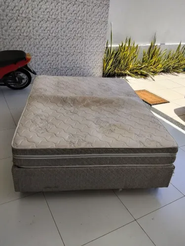 CAMA CASAL