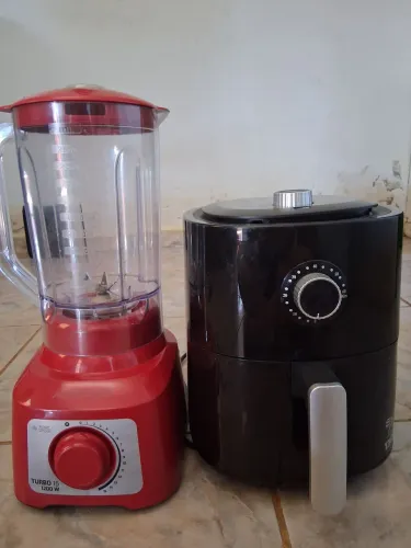 Vende-se Air fryer e liquidificador 