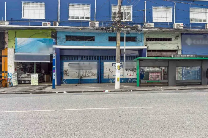 Loja na Avenida João Batista, 280 140 m²