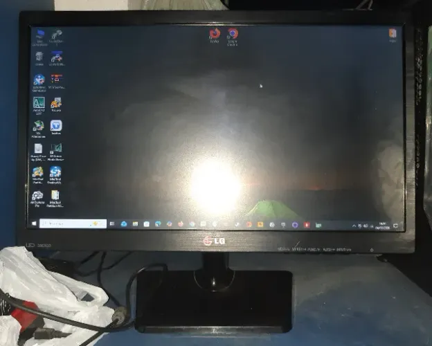 Monitor 19" LG