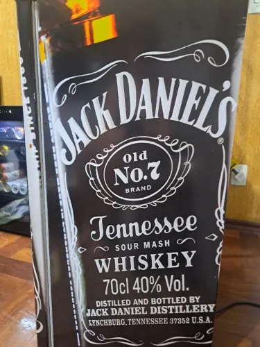 Frigobar midea 93ltrs envelopado 