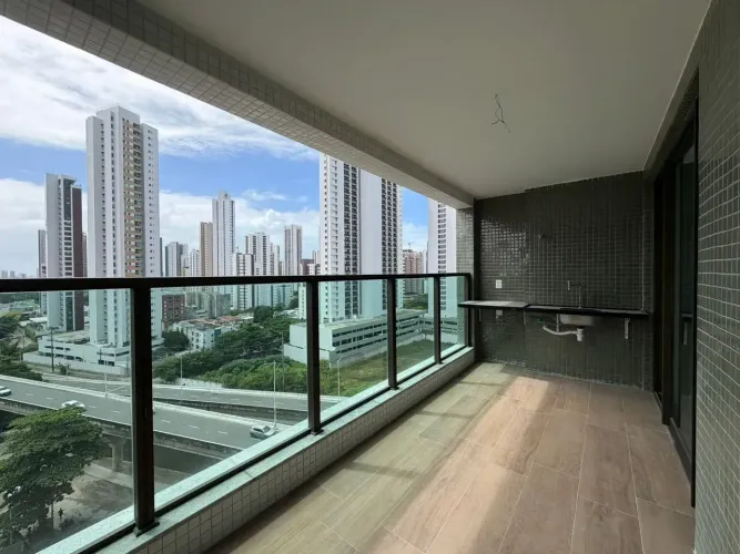 Recem entregue em Boa Viagem| Padrão Moura Dubeux| Edf. Verdano| 3 Quartos| 86m²