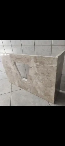 Bancada de mármore para banheiro  med 80X50 cm 