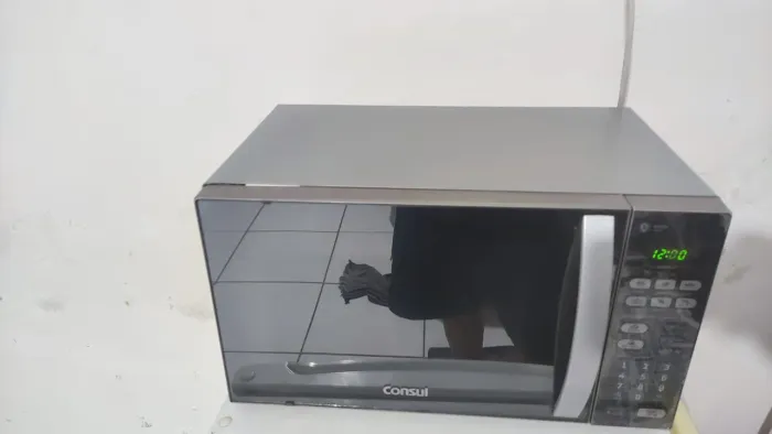 Microondas cônsul espelhado 20L
