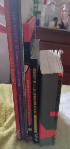 Livros Cosac e naify
