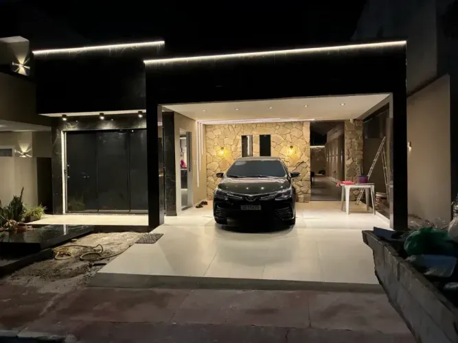 Alugo casa mobiliada recém-reformada Condomínio Cidade Jardim II