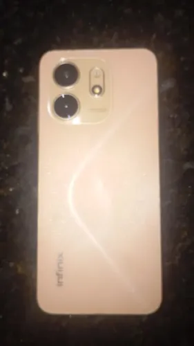Estou vendendo este celular infinix smart 9 em perfeito estado para vender logo