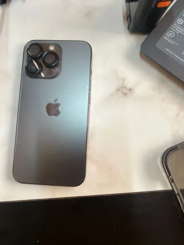 iPhone 13 Pro 256G com caixa e carregador