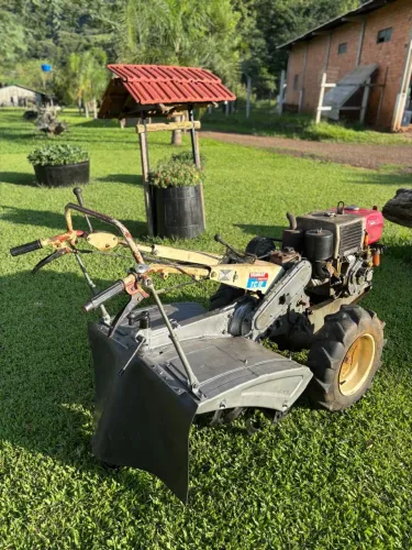 Microtrator YANMAR TC12