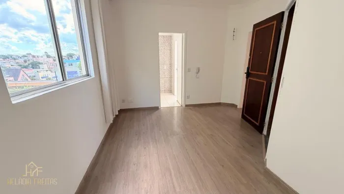 Apartamento para Locação em Belo Horizonte, Santa Amélia, 1 dormitório, 1 banheiro, 1 vaga
