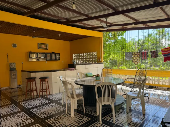 CASA CHÁCARA DENTRO DA CIDADE