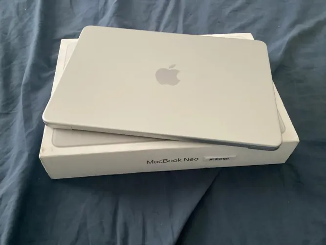 MacBook Neo 