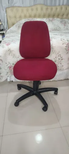 Cadeira de escritório ótimo estado 