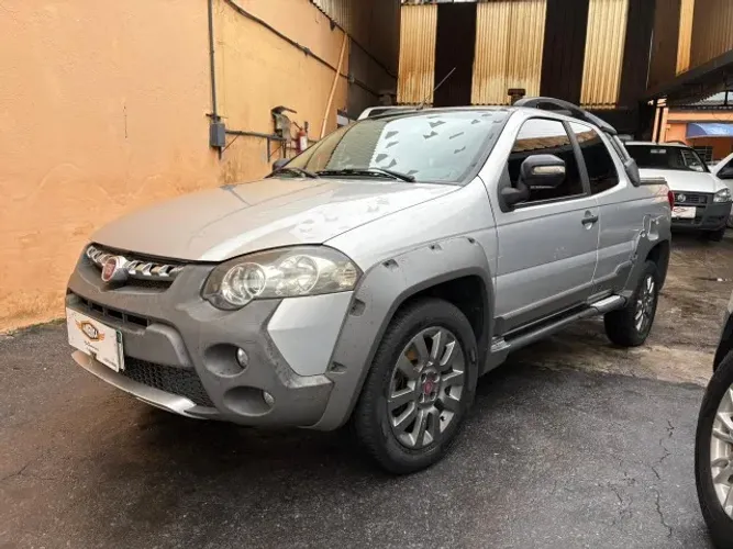 Fiat Strada Adventure1.8/ 1.8 Locker Flex CD 2014