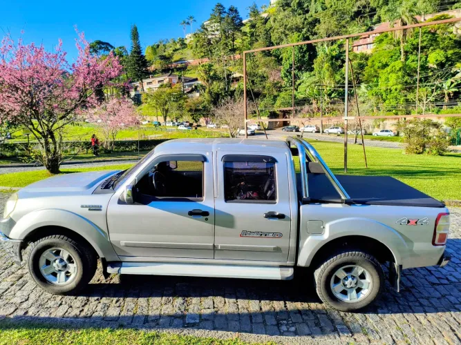 Ford Ranger Limited 3.0 PSE 4X4 CD TB Diesel 2010