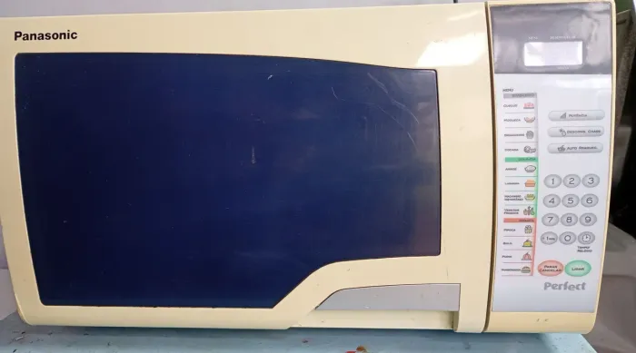 Micro-ondas Panasonic 30 litros