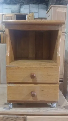 Mesinha de cabeceira