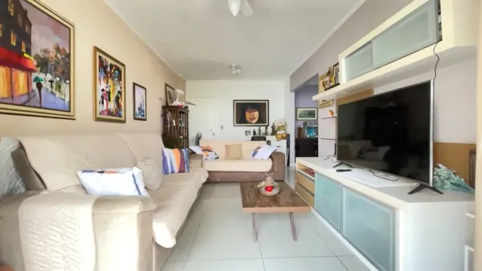 Apartamento diferenciado com 3 dormitórios no centro de Balneário Camboriú