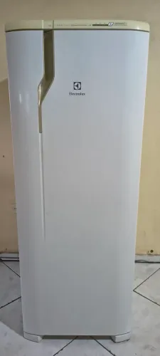 Geladeira Electrolux fria free