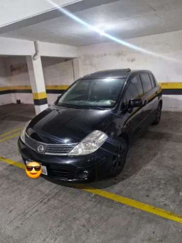 Nissan Tiida SL 1.8/1.8 Flex 16V Aut. 2009