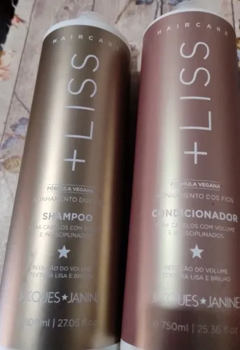 Kit shampoo e condicionador Jacques Janine 800ml cada 