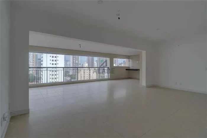 Excelente apartamento no Brooklin com 4 suítes 4 vagas de garagem!