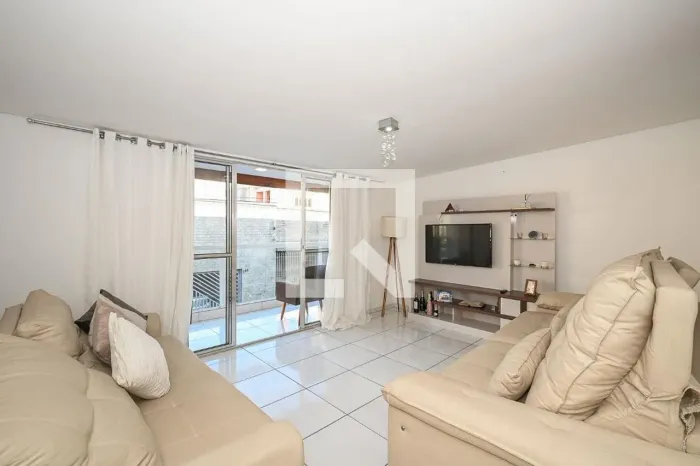 Casa à Venda - Vila Sônia, 3 Quartos, 130 m2