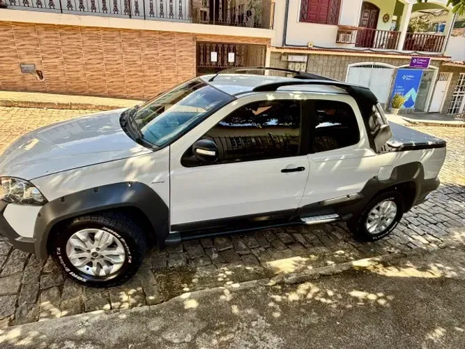 Fiat Strada Adv.1.8 16V Dualogic Flex CD 2013