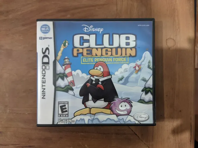 Jogo Original Nintendo DS - Club Penguin