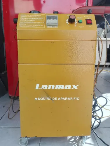 Máquina de Aparar Fios