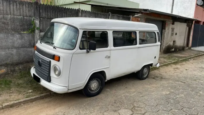 Volkswagen Kombi Standard 1.4 MI Total Flex 8V 2011