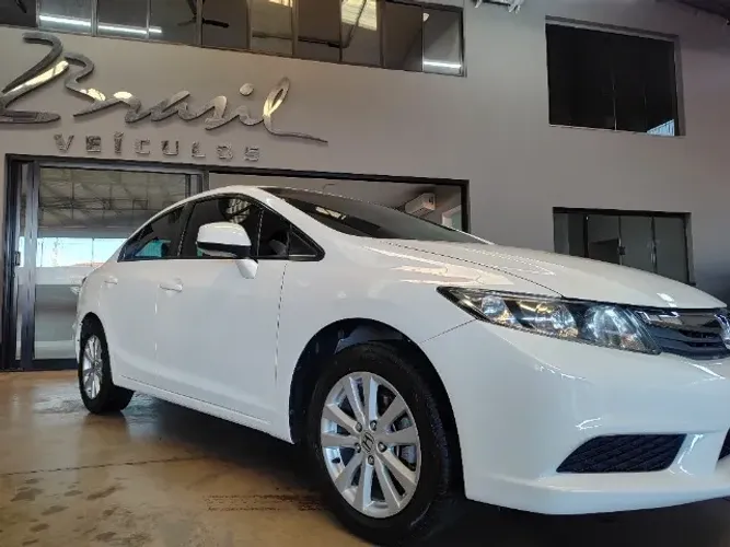 Honda Civic Sedan LXS 1.8/1.8 Flex 16V Mec. 4P 2015