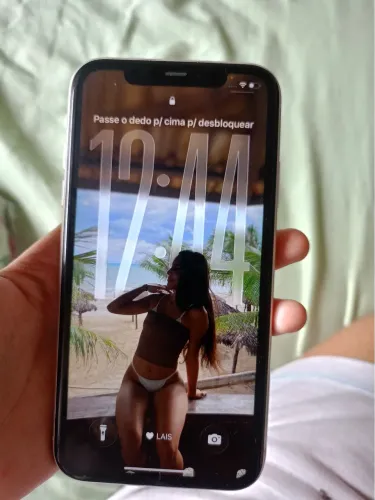 iPhone 11 