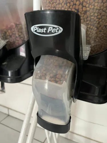 Dispenser de ração