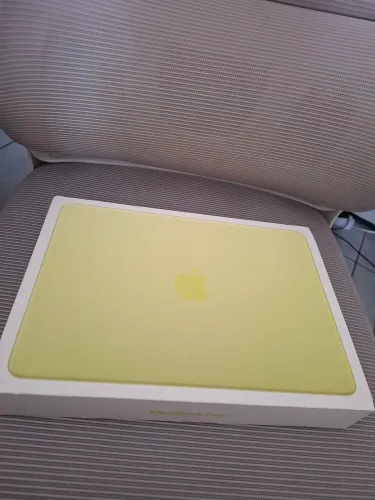 Macbook neo amarelo lacrado NOTA FISCAL