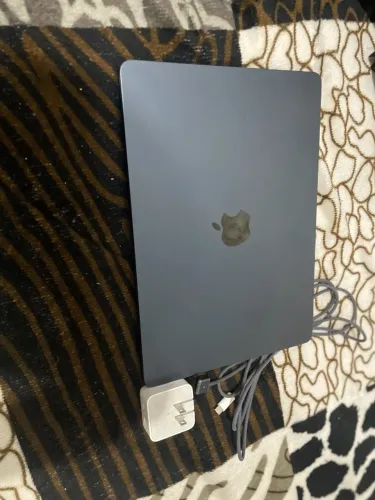 MacBook Air M2 2022 | 8GB RAM | 512GB SSD | Bateria 90%