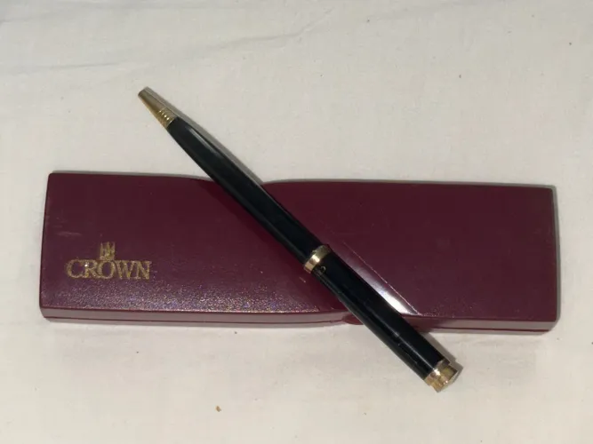 ? Caneta Esferográfica Crown Vintage (Preta e Dourada) c/ Estojo