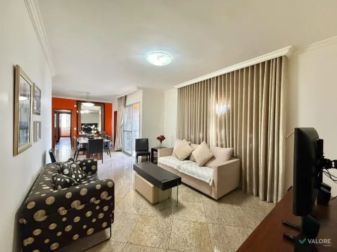 Apartamento 4 quartos  Funcionários