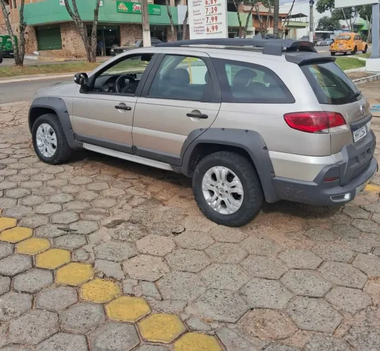 Fiat Palio Week. Adv/adv Tryon 1.8 MPI Flex 2009