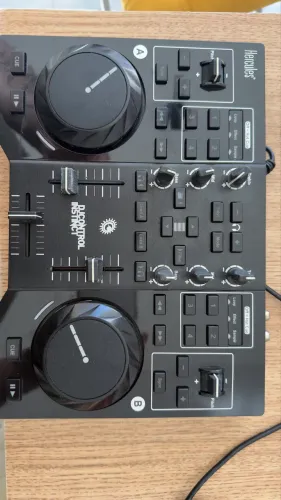 Controladora Hercules Dj instinct