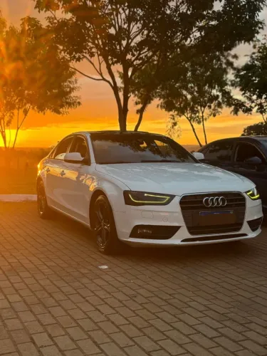 Audi A4 2.0 Avant 16V TFSI Quattro Stronic 2013