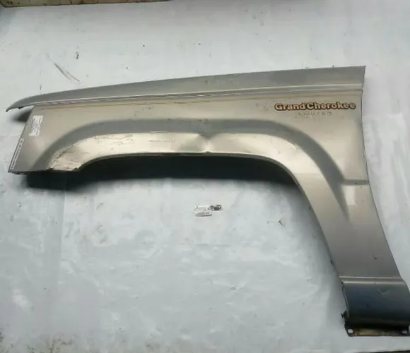 Paralama Grand Cherokee 94\98 Lado Esquerdo com Detalhe #7830