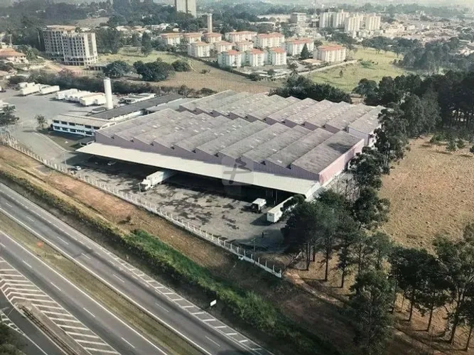 Galpão Industrial para venda com renda no Bairro Medeiros em Jundiaí - SP.