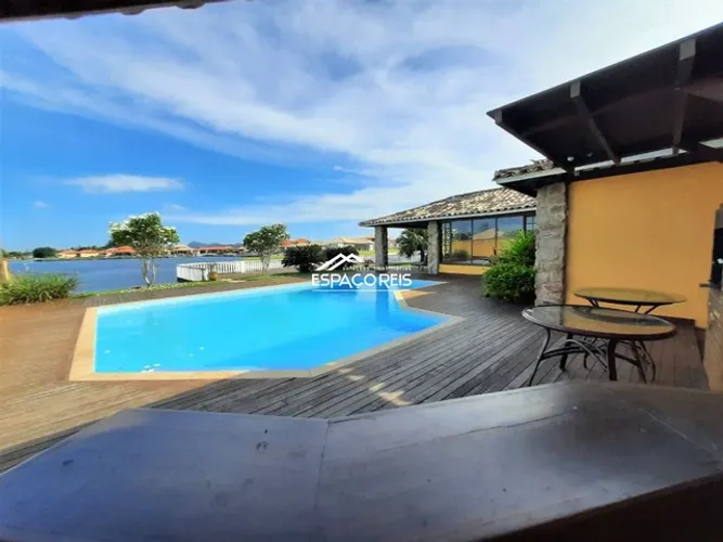 Oportunidade em condomínio "pé na areia" em Geribá- Armação dos Búzios/RJ