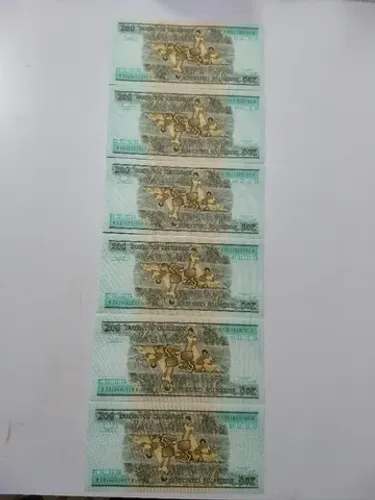 6 Cédulas Em Série 780 A 785 Antigas 200 Cruzeiros - Desapegando