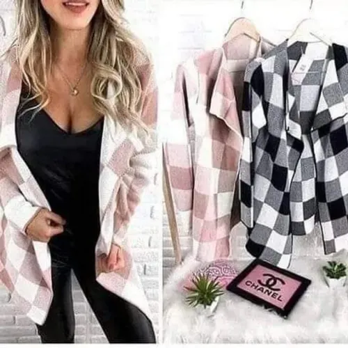 Casaco Kimono tricot xadrez preto e branco e rosa e branco . TB preto e vermelho veste m/g