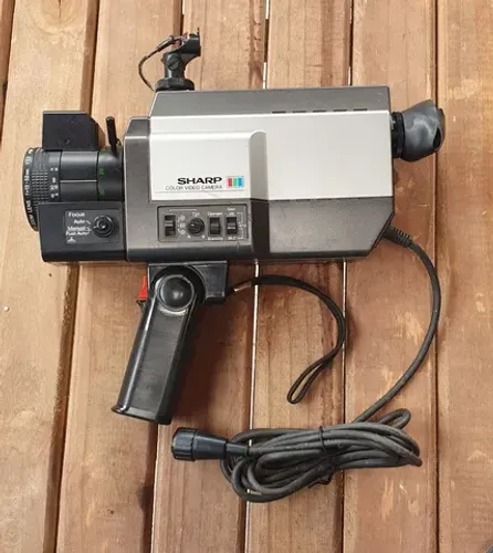 Filmadora Sharp antiga