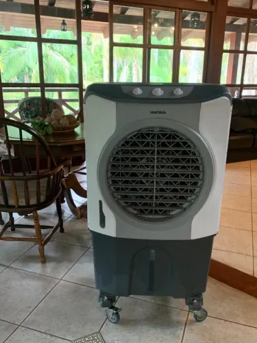 Climatizador Evaporativo Cli70 Pro2 70l 210w Ventisol Cor Cinza 220v