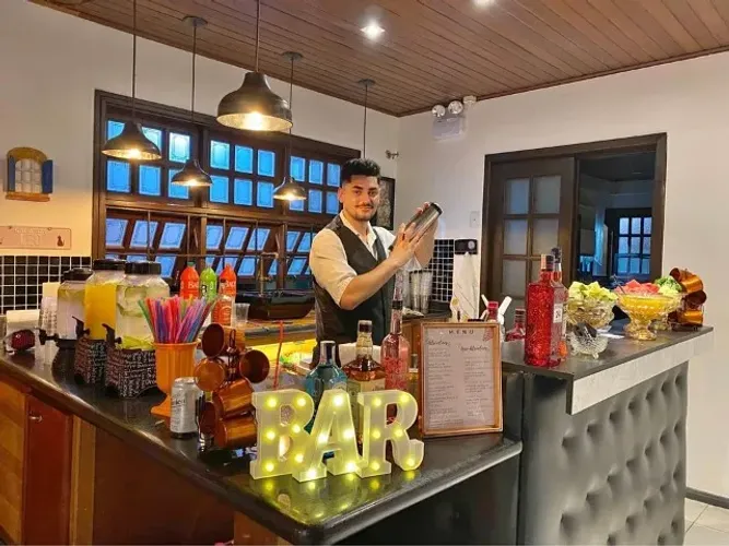 Barman em Goiânia: Drinks Incríveis e Atendimento Personalizado