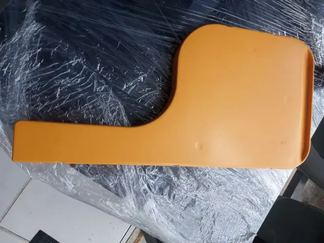 Prancheta para cadeira escolar em polipropileno
